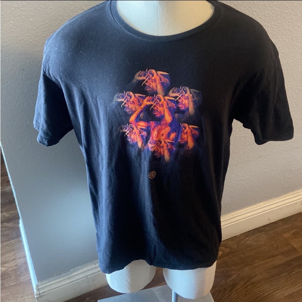 TU PAC Tee Shirt Size XL
